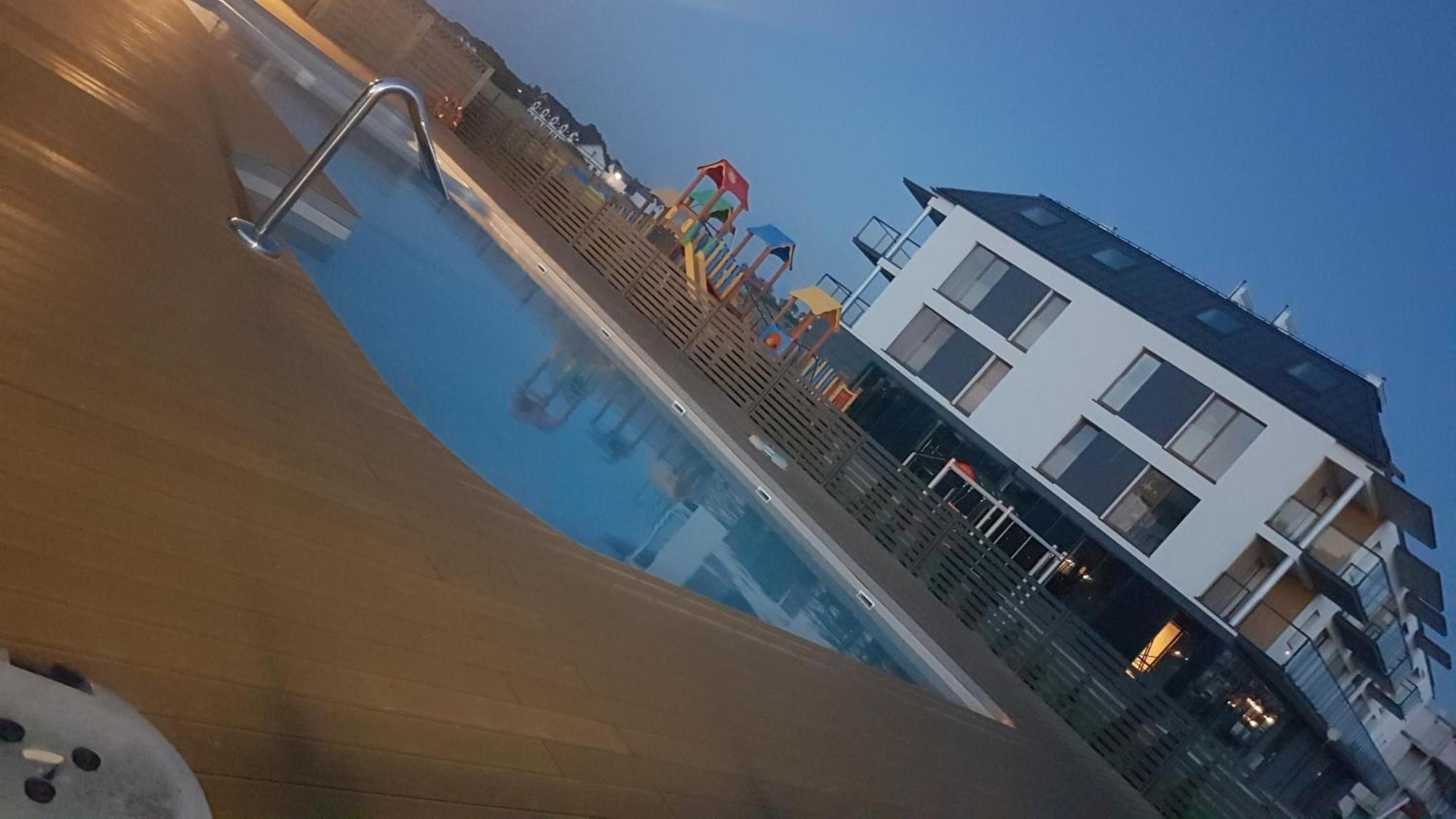 Apartamenty Przystanek Plaza Sarbinowo Exterior photo